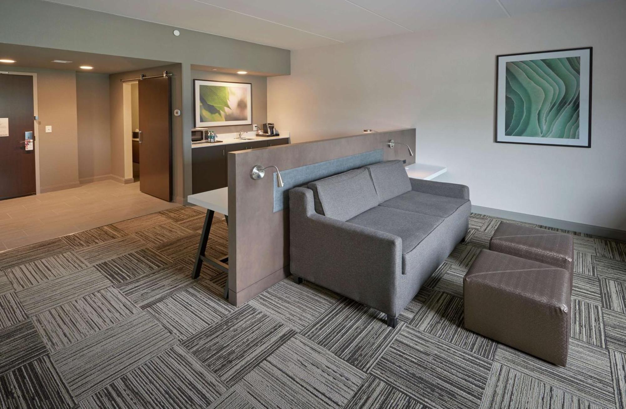 Hilton Garden Inn Corning Downtown Exteriör bild